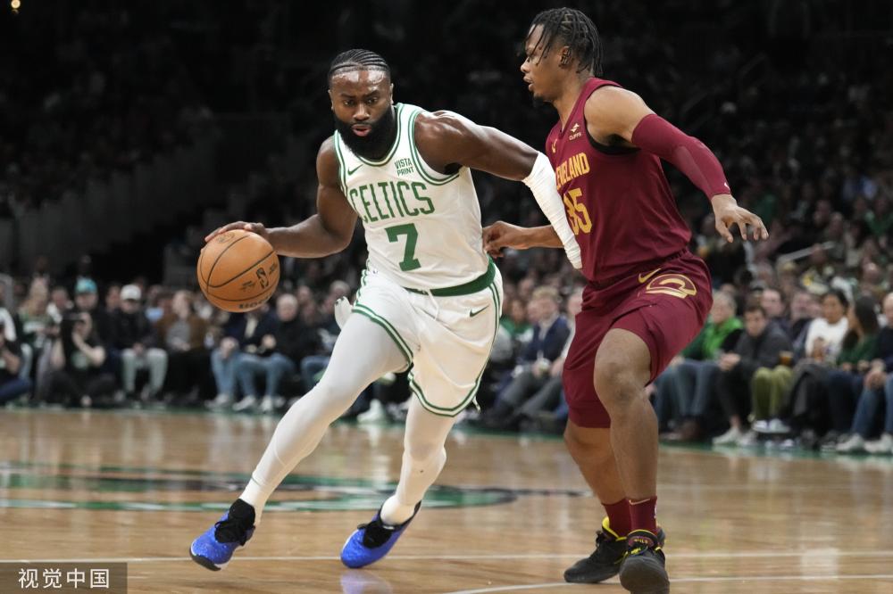 又能凭借三 又能凭借三