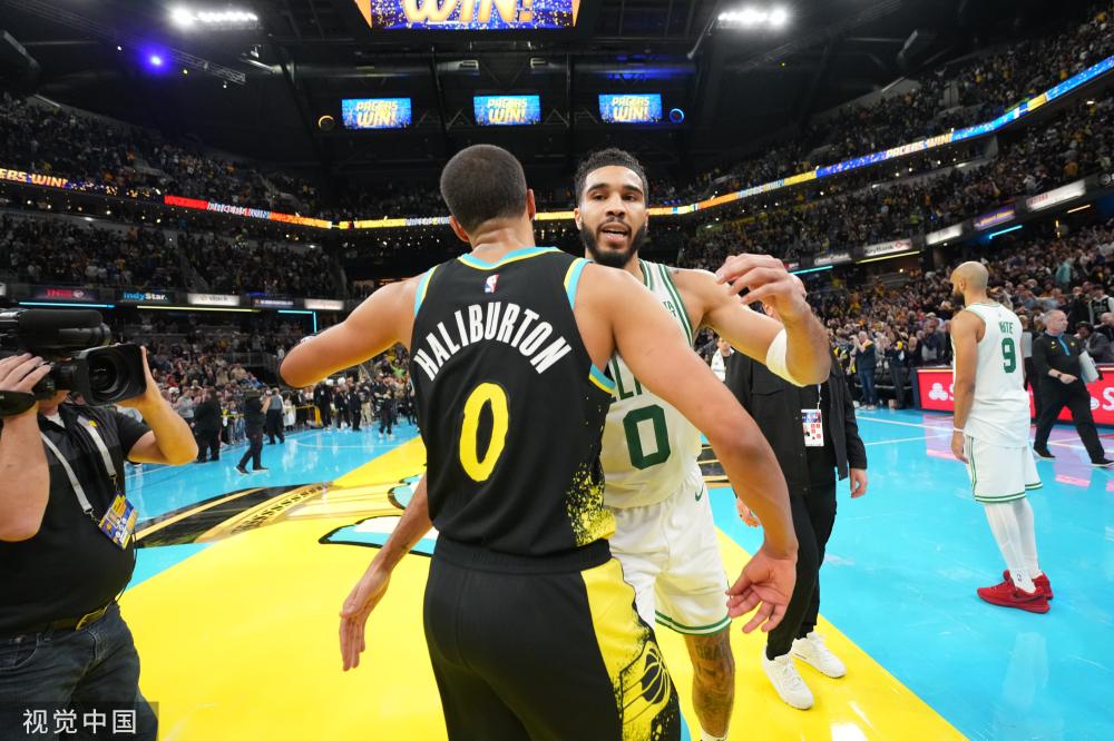 相比之下 相比之下