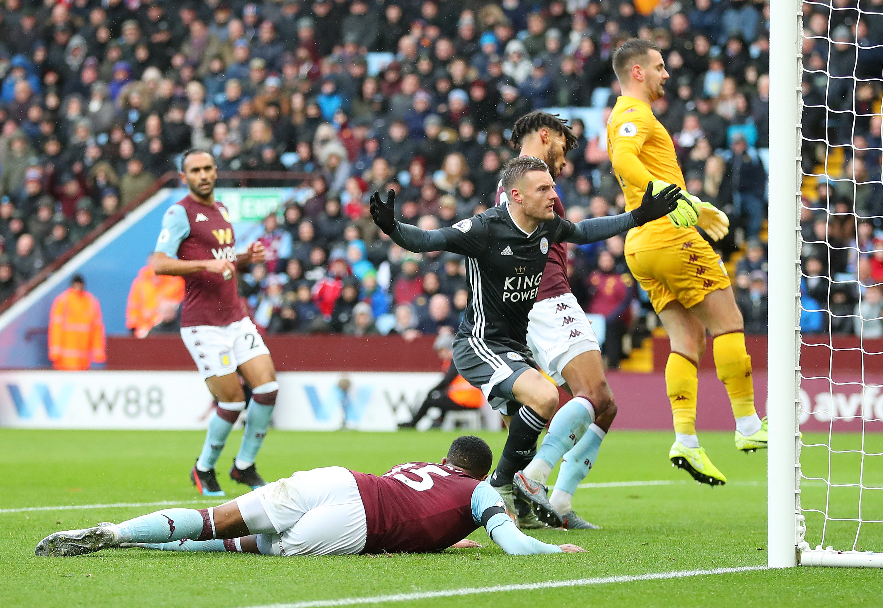 受经济环境 受经济环境